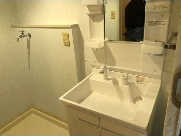 エレガンス喜連の洗面所