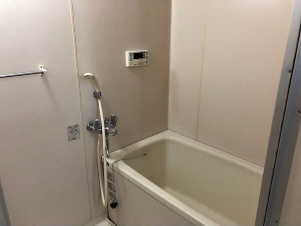 エレガンス喜連の浴室