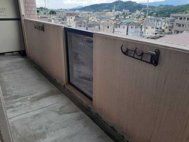 ラルジュウエストのバルコニー