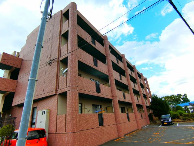 ラルジュウエストの外観