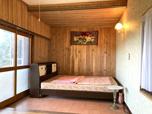 桜坂温泉別荘地 の洋室