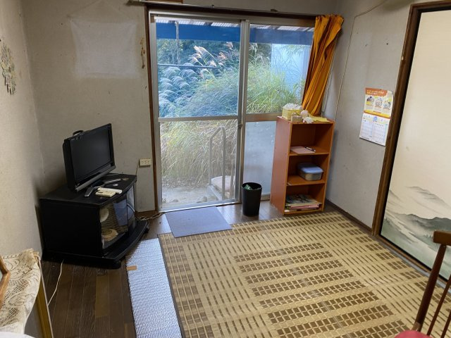 下田市　箕作の内装