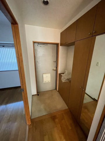 ユタカ第2ビルの玄関