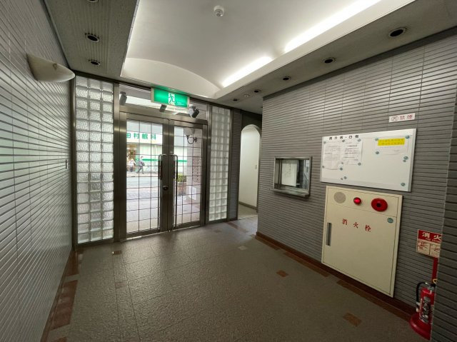 ユタカ第2ビルのエントランス