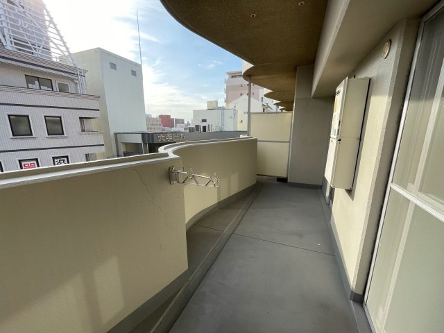 ユタカ第2ビルのバルコニー