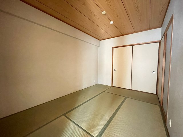 ユタカ第2ビルの和室