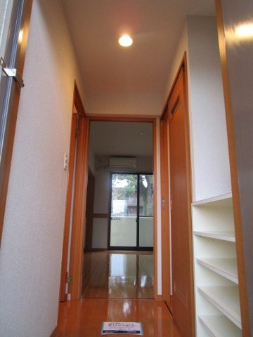 ア・ルーラ東合川の玄関