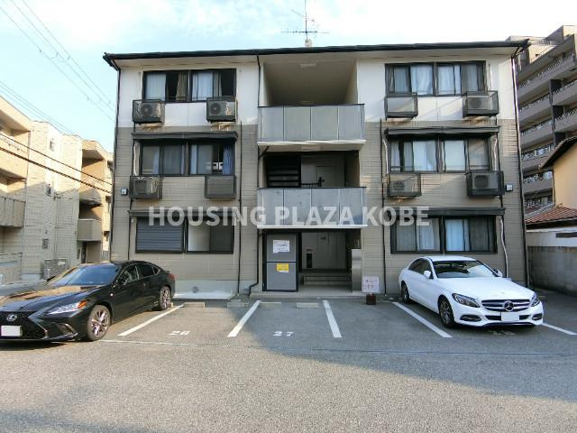 ウエストアヴェニューの外観