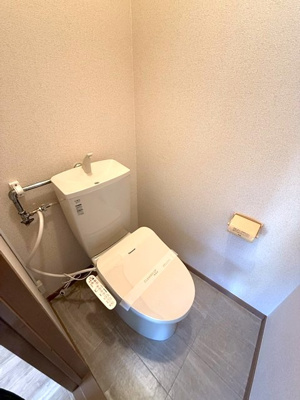 【玄関】 | ポルポラ | 玄関から室内への景観です！ダイニングキッチンの奥に洋室5帖のお部屋があります♪