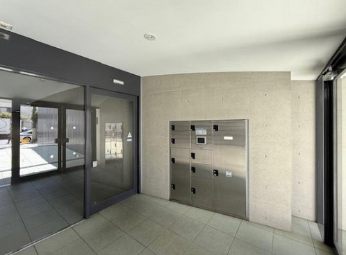 【エントランス】