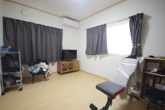 宇都宮市上欠町　戸建ての洋室|北側洋室６帖