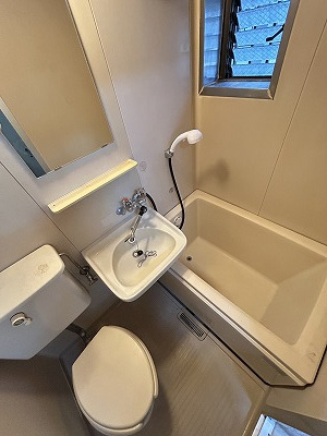 ハイツ野田若林の浴室