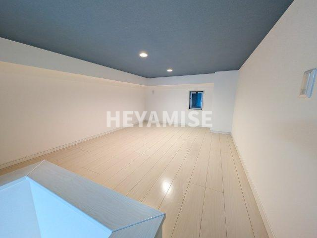 デ・クメール西小路の内装