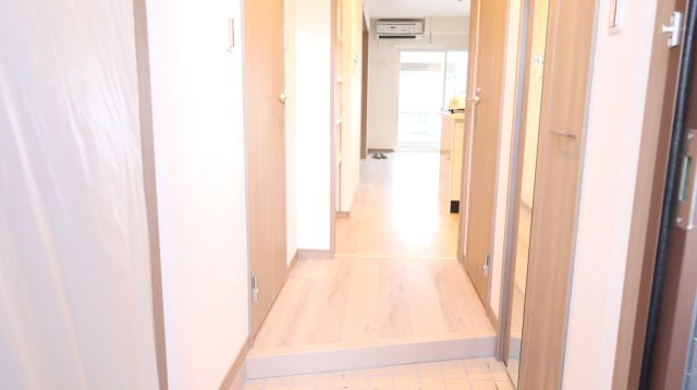 大町市大町の賃貸マンションの玄関