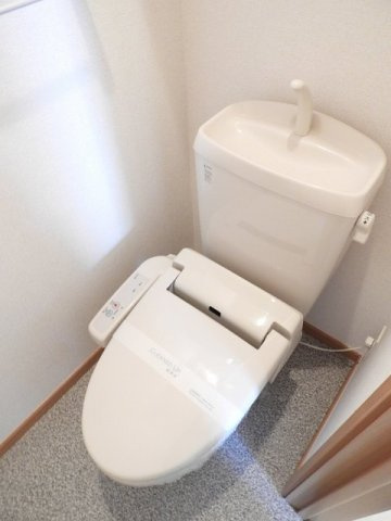 フェアクラウンⅡのトイレ|コンパクトで使いやすいトイレです