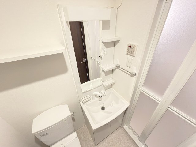 エグゼ大阪ノースゲートの独立洗面台