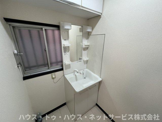 長崎一丁目戸建の洗面所