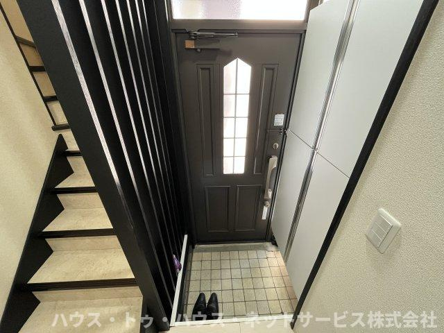 長崎一丁目戸建の玄関