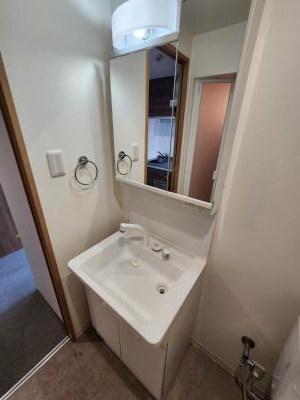 ベレーザ鴨川五条の独立洗面台