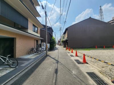 ベレーザ鴨川五条の周辺|前面道路