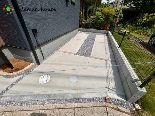 西区土屋　新築戸建　リーブル01の駐車場