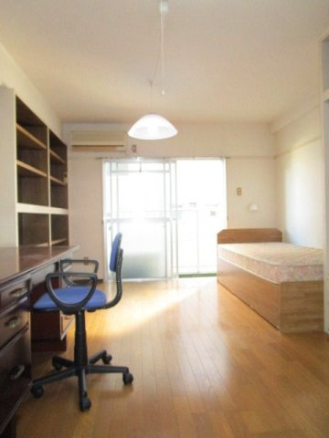 メゾンフジヨシの居間・リビング