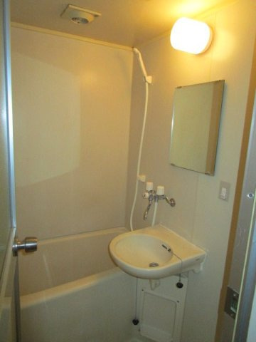 メゾンフジヨシの浴室