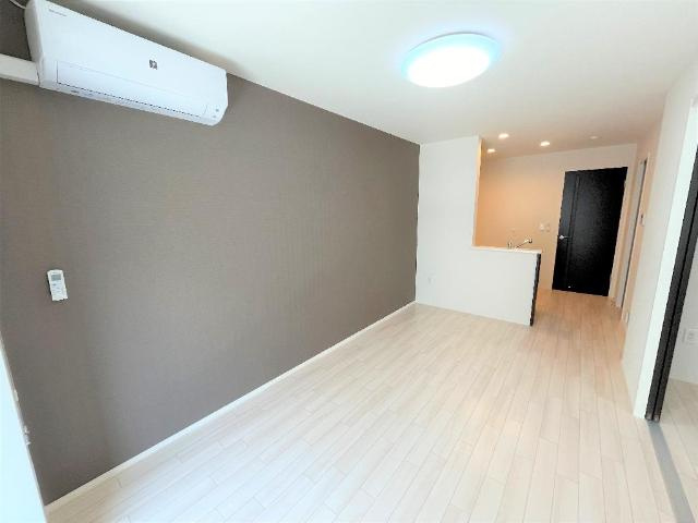 ペルルⅤの居間・リビング|色合いは異なる場合がございます。（イメージ）