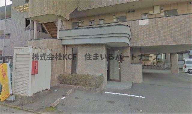 STシャトーのエントランス|落ち着いたエントランスです