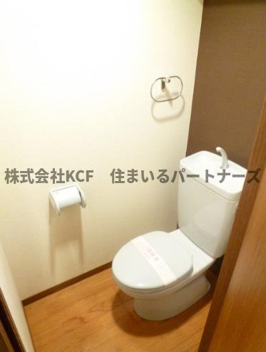 STシャトーのトイレ|ゆったりとした空間のトイレです