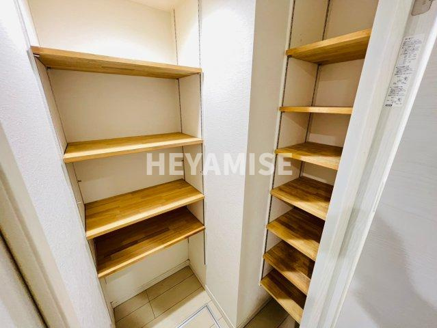 デ・クメール　リバーⅡのその他|※シューズボックス
※同物件別号室の画像です※現況を優先します