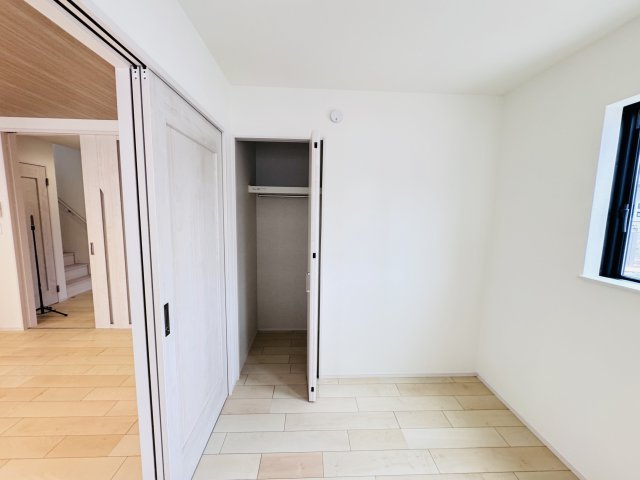 松戸市馬橋新築戸建【馬橋小学校：7分】の収納|1F5帖洋室収納