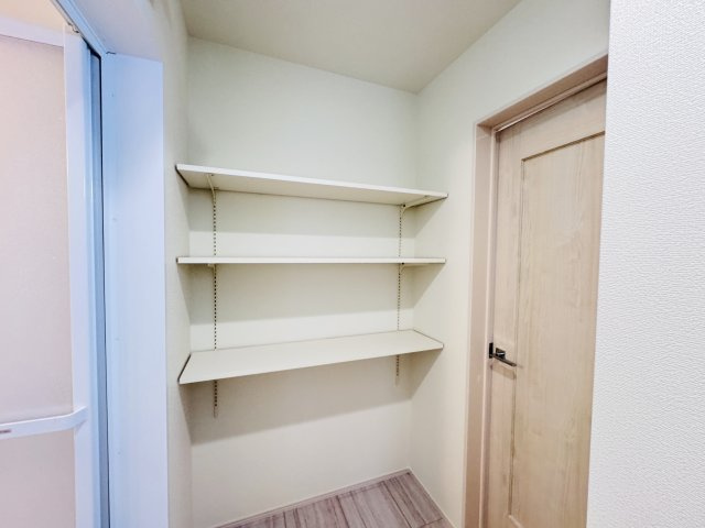 松戸市馬橋新築戸建【馬橋小学校：7分】の脱衣所|脱衣所収納スペース・可動棚