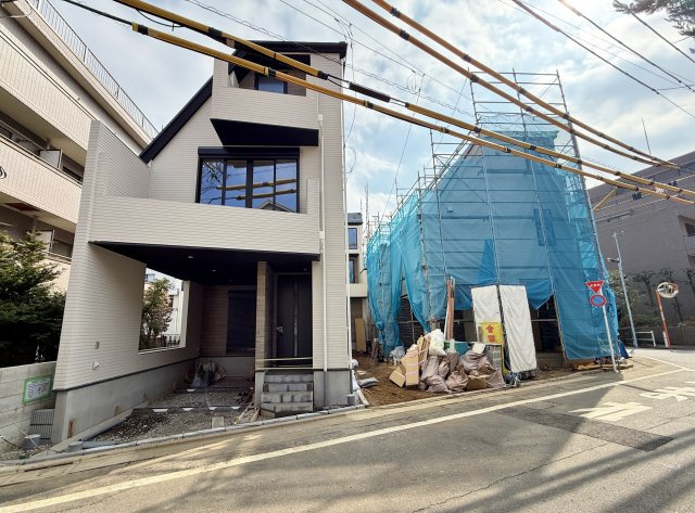 板橋区上板橋2丁目 全4棟 2号棟の外観|東武東上線「上板橋」駅徒歩7分の好立地
建築中につきモデルハウスもご案内します！