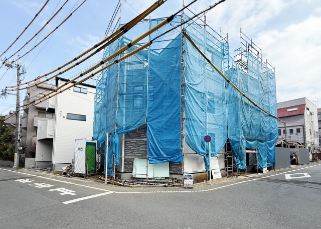 板橋区上板橋2丁目 全4棟 2号棟の前面道路含む現地写真|南西6ｍ×北西6ｍ公道に面する開放的な立地に誕生します
是非現地にて陽当たりや周辺環境等をご確認ください