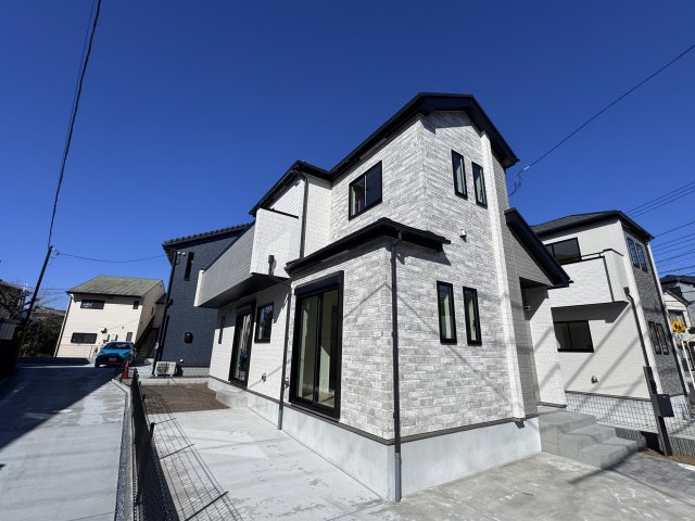 松戸市馬橋新築戸建【馬橋小学校：7分】の外観|B号棟外観・完成済み内覧可能です！