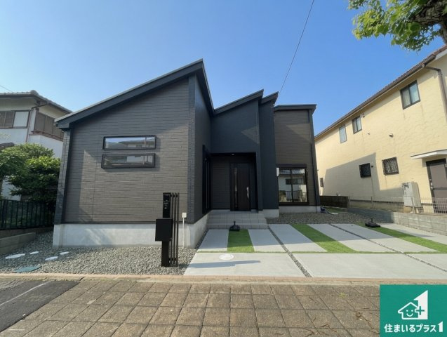 29日(土)30日(日)現地ご見学可能！川西市清和台西　第2期　新築一戸建ての外観|安心の10年保証！外観を美しく保ち、雨水で汚れを落とします！気になることがありましたら、お気軽にお問い合わせください！
