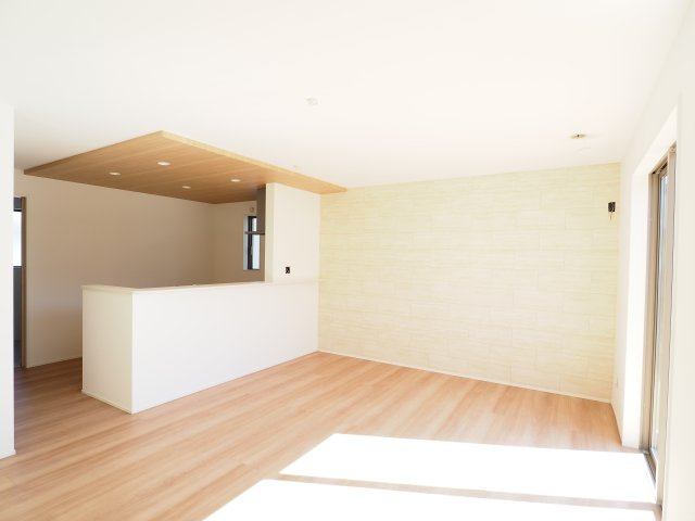 【居間・リビング】 | ＧＲＡＦＡＲＥ　笹木野字南中谷地　１号棟 | ★内覧予約で新米4kg★