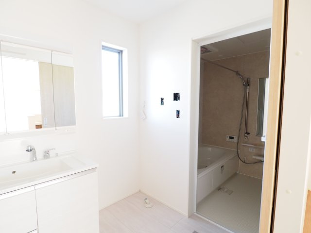 【洗面所】 | ＧＲＡＦＡＲＥ　笹木野字南中谷地　１号棟 | ★内覧予約で新米4kg★