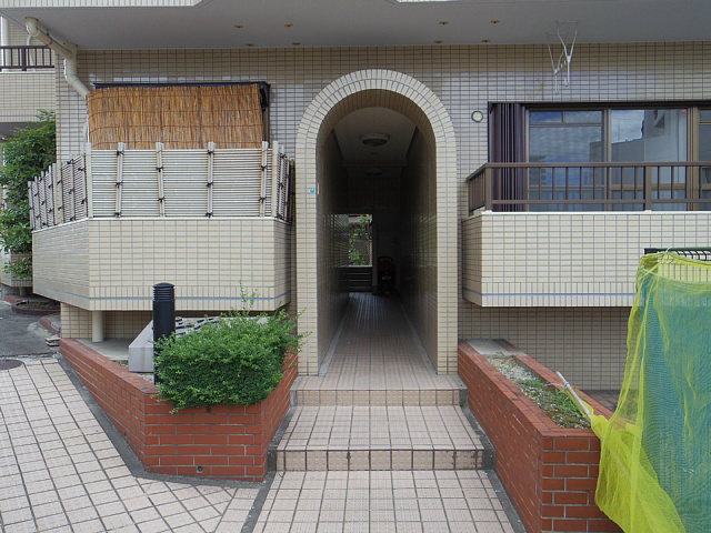 ピュア五反田のエントランス