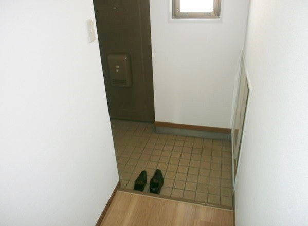 ピュア五反田の玄関