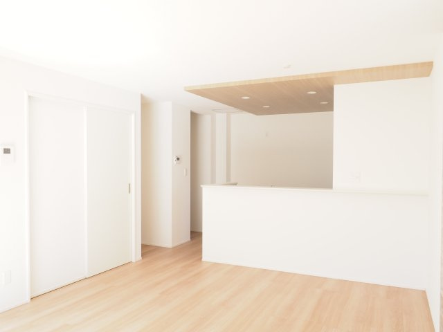 【居間・リビング】 | ＧＲＡＦＡＲＥ　笹木野字南中谷地　２号棟 | ★内覧予約で新米4kg★