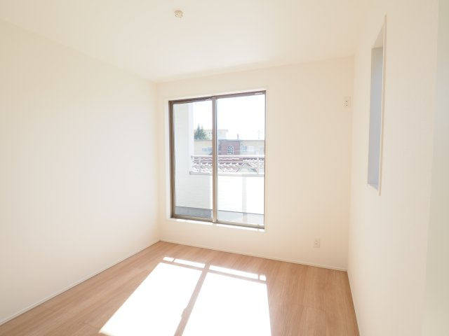 【洋室】 | ＧＲＡＦＡＲＥ　笹木野字南中谷地　２号棟 | ★内覧予約で新米4kg★