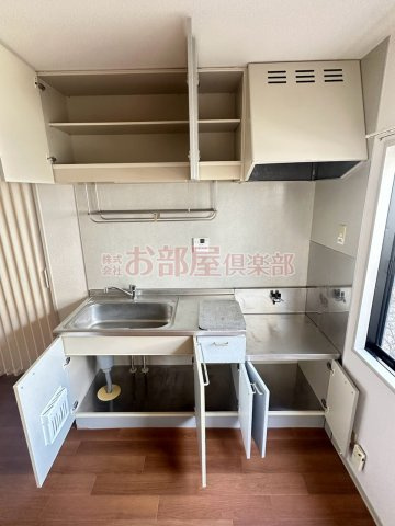 フロイント長門石のキッチン