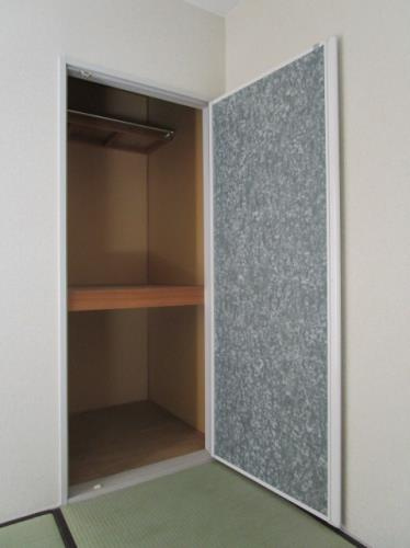 フロイント長門石の収納