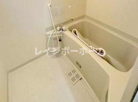 リトルパレス東向島の浴室