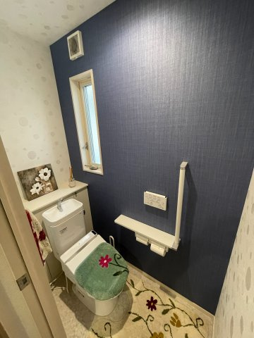 西舞子１丁目店舗付戸建のトイレ