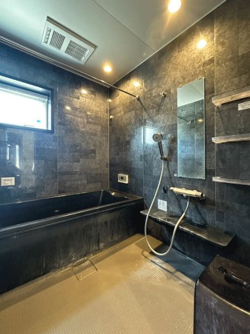 仙台市太白区四郎丸昭和中の浴室