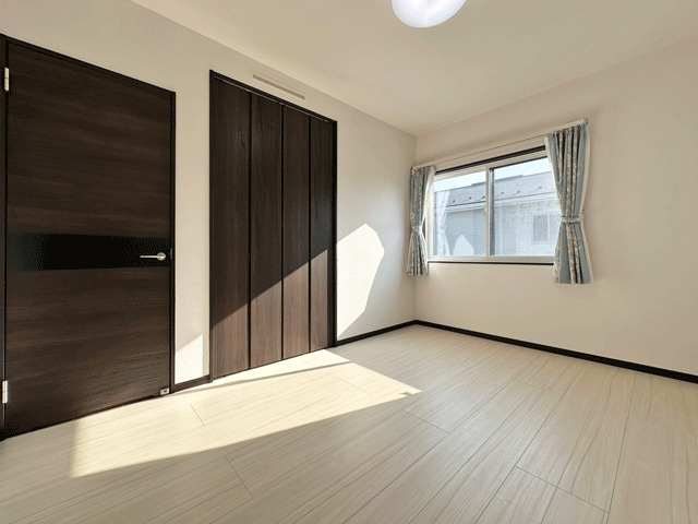 仙台市太白区四郎丸昭和中の洋室