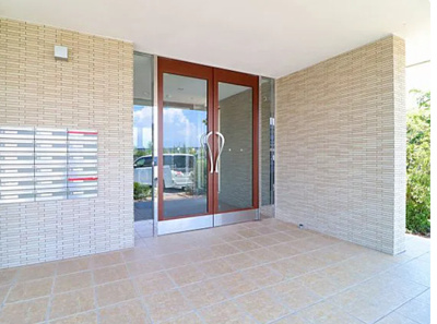 【エントランス】 | ラプルミエール